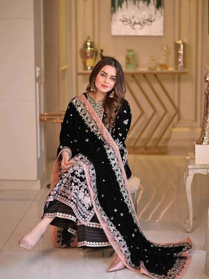 Aneela's Luxury Embroidered Chiffon Wedding Collection- Black With Chiffon Duppata - King Copy