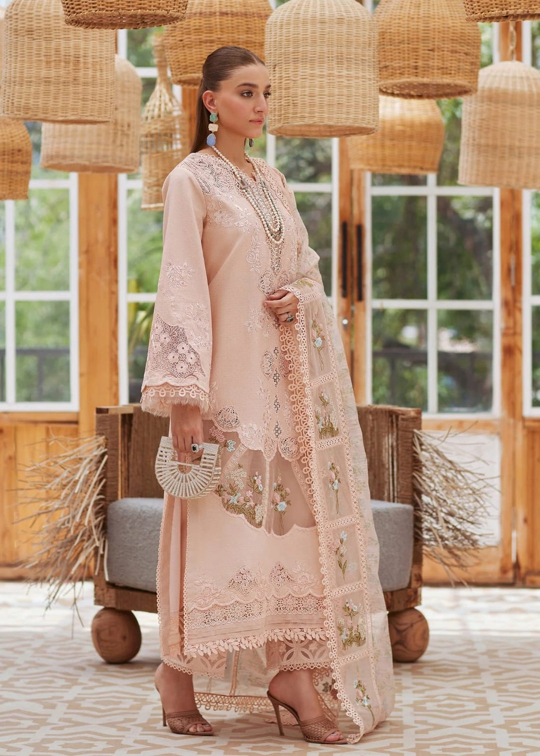 👑 Beyond The Garden Designer Chikankari Embroidered Unstitched Suit 👑