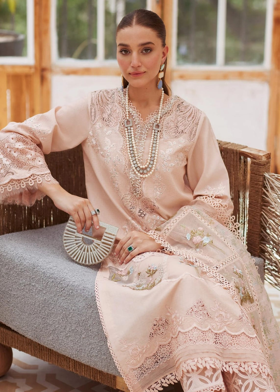 👑 Beyond The Garden Designer Chikankari Embroidered Unstitched Suit 👑