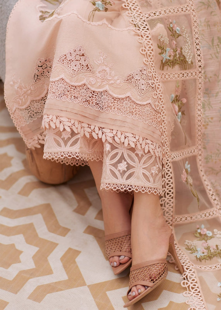 👑 Beyond The Garden Designer Chikankari Embroidered Unstitched Suit 👑