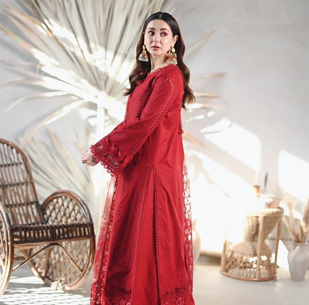 ✨🌸 QALAMKAR Luxury Chikankari Ensemble 🌸✨ Heavy Embroidered Cotton & Organza | Elegant • Graceful • Timeless 💫🧵