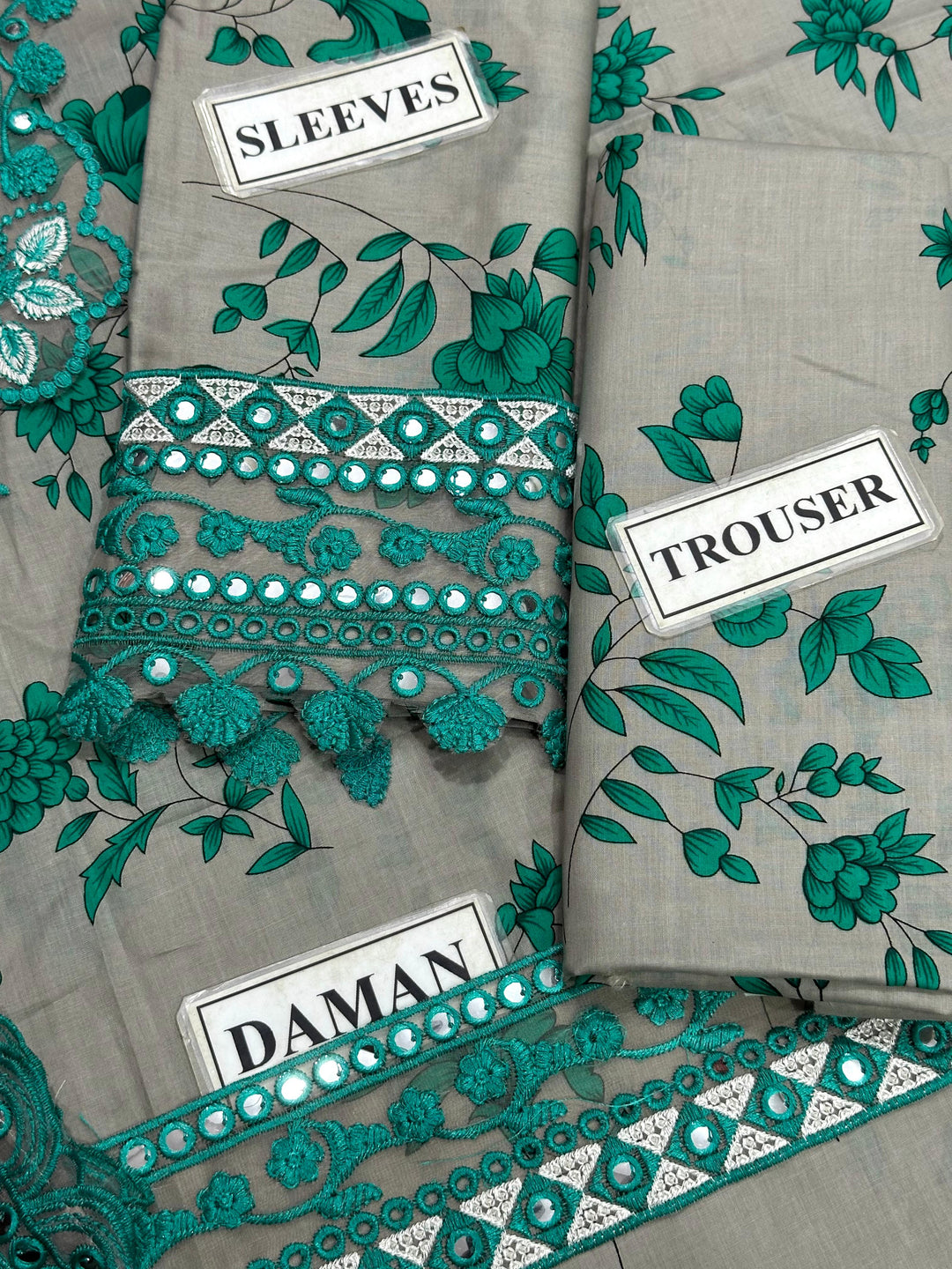 ✨ ANEELA’S Lawn Luxury – 9MM Sequence Embroidered 3PC with Chiffon Dupatta ✨