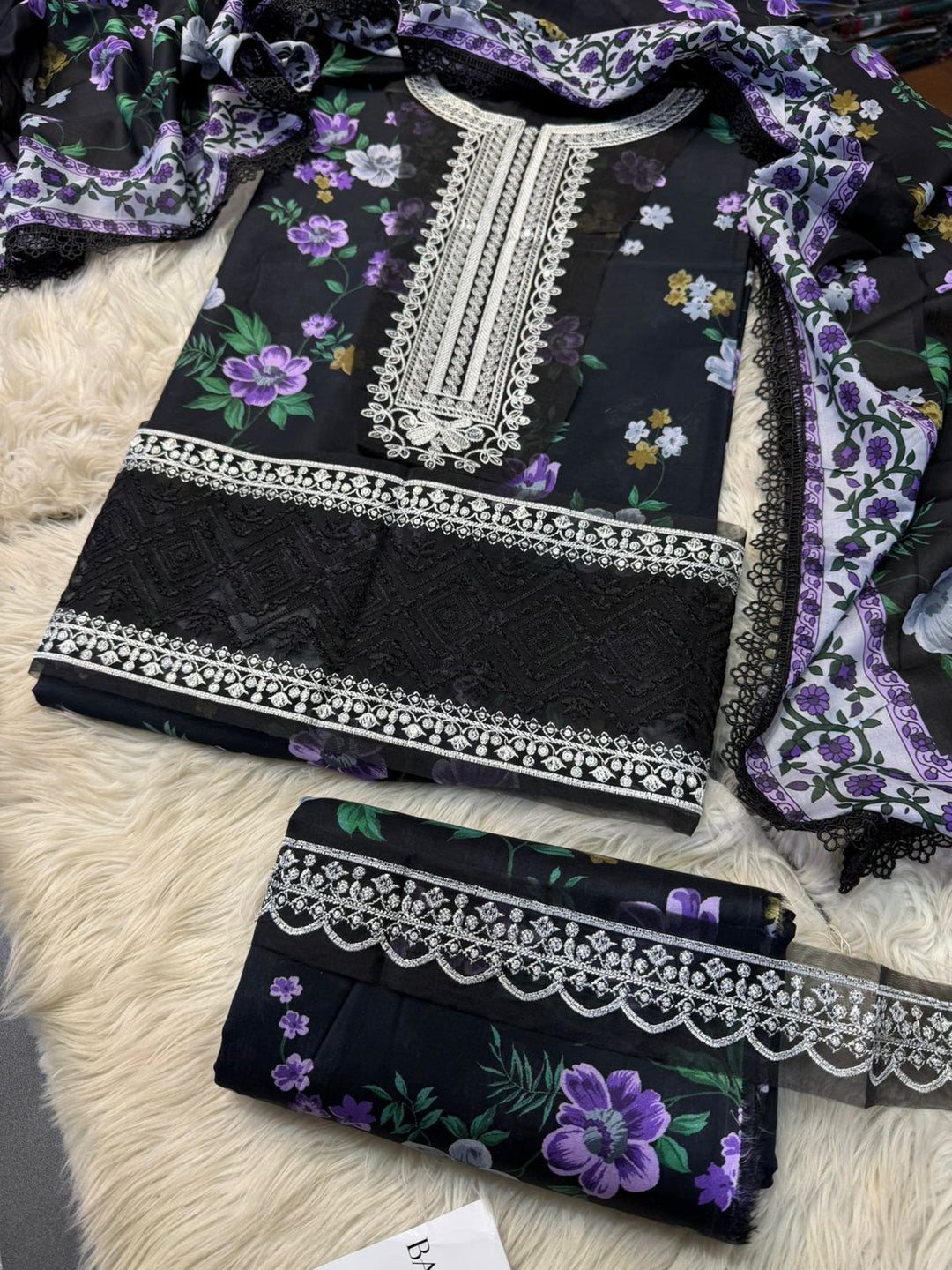 BIG BRANDS | Black Floral Lawn 3-Piece Suit | Silver Embroidery & Stone Work | Chiffon Dupatta