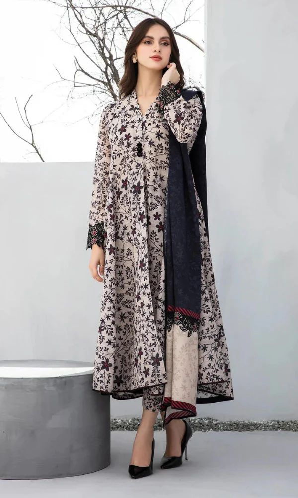 BIG BRANDS | White & Navy Blue Floral Lawn 3-Piece Suit | Black Embroidered Lace & Gold Thread Work | Printed Dupatta